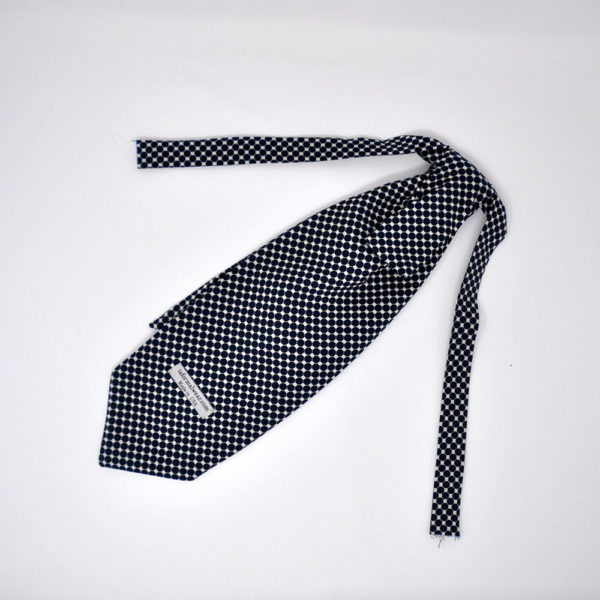 Groom's Necktie Styles