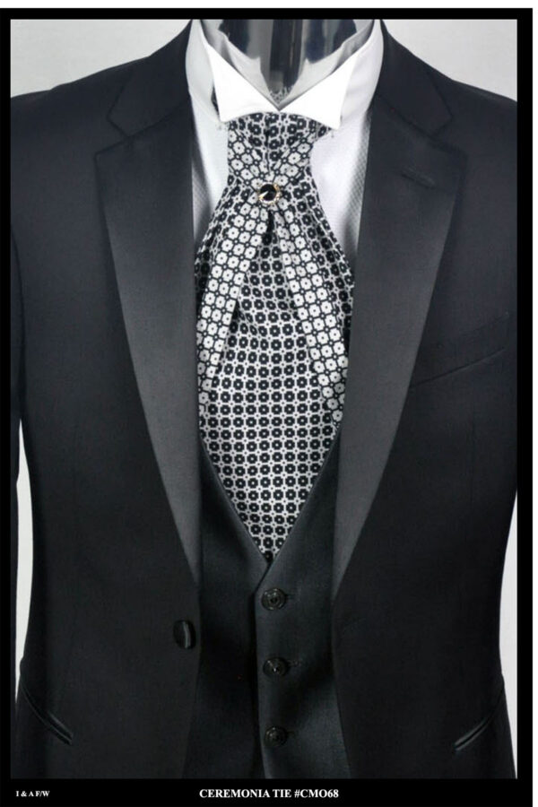 Tuxedo accessory Styles
