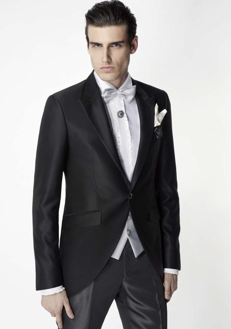 Tailor Fitted Suits - Mnovias