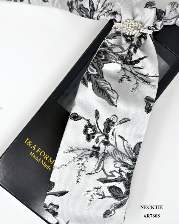 Wedding Groom Tuxedo Ascot