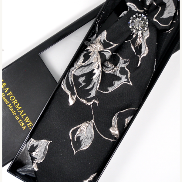 Victorian Men Tuxedo accessories