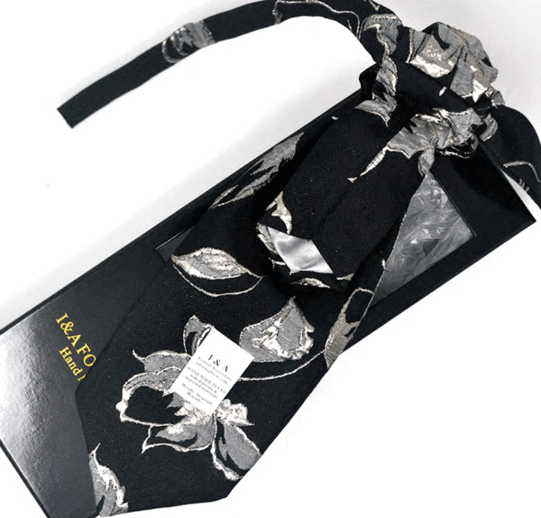 Victorian Men Tuxedo accessories